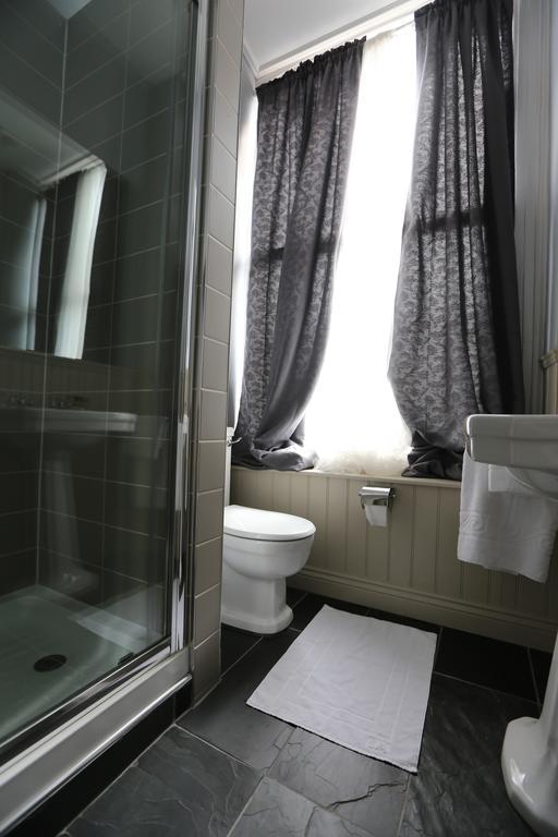 Hotel The Crown And Sceptre Londres Habitación foto