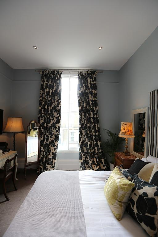 Hotel The Crown And Sceptre Londres Habitación foto